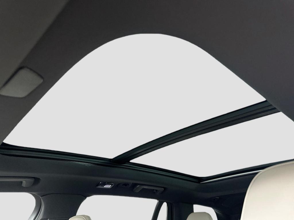 new 2026 Volvo XC90 car, priced at $74,495