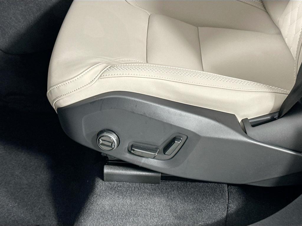 new 2026 Volvo XC90 car, priced at $74,495