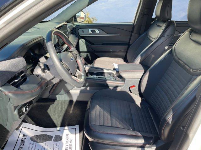 used 2025 Ford Explorer car