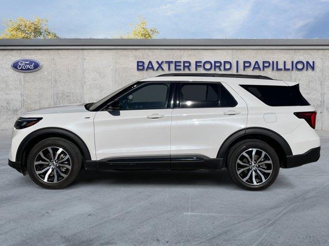 used 2025 Ford Explorer car