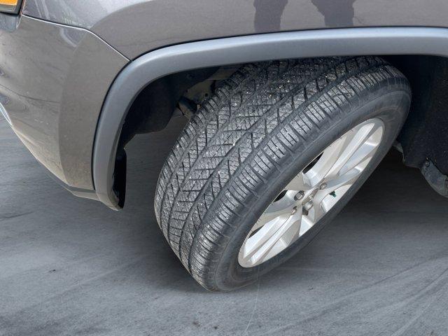 used 2017 Jeep Grand Cherokee car, priced at $15,821