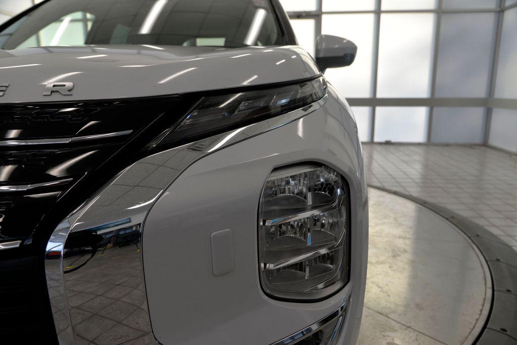 used 2022 Mitsubishi Outlander car, priced at $19,911