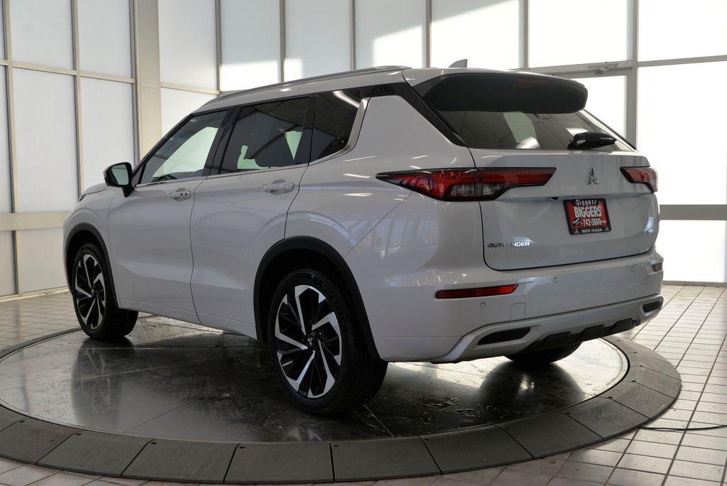 used 2022 Mitsubishi Outlander car, priced at $19,911