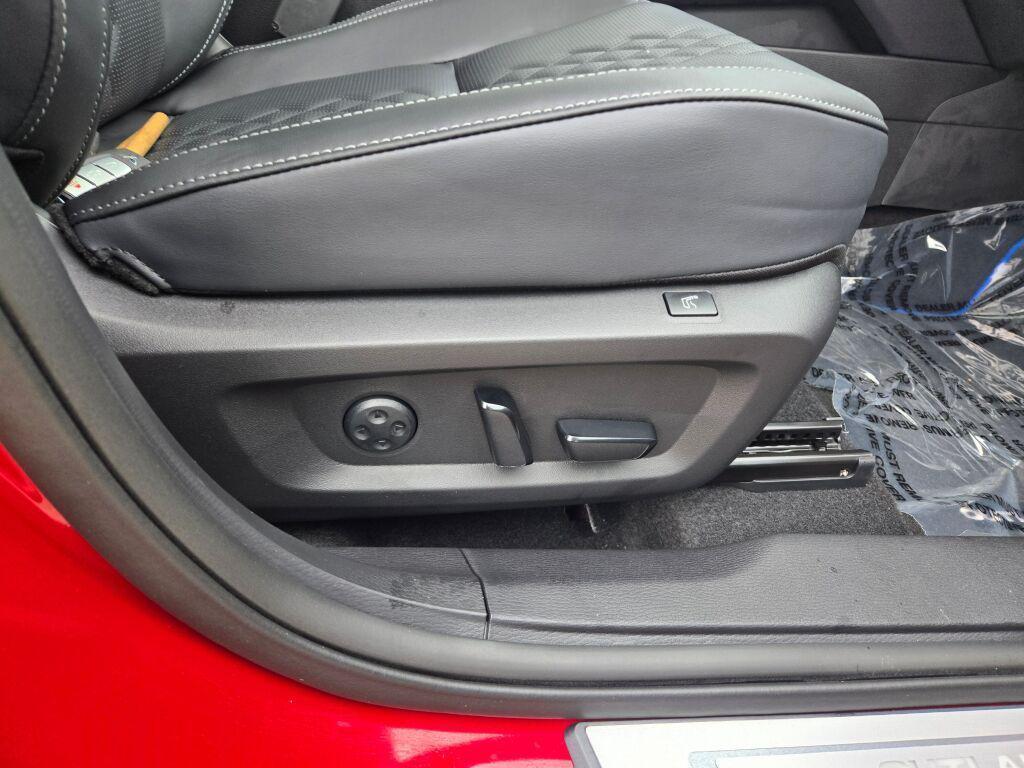 new 2025 Mitsubishi Outlander PHEV car, priced at $47,240