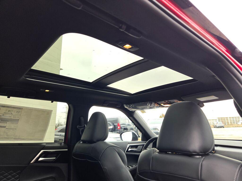 new 2025 Mitsubishi Outlander PHEV car, priced at $47,240