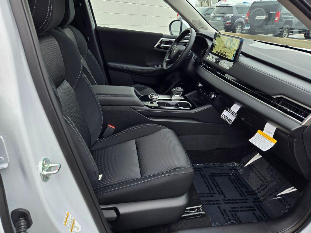 new 2026 Mitsubishi Outlander car, priced at $33,843