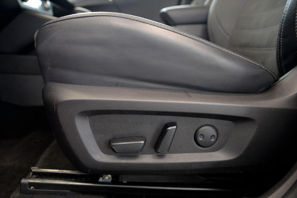 used 2023 Mitsubishi Outlander PHEV car, priced at $28,289