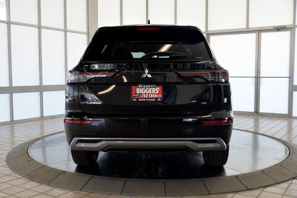 used 2026 Mitsubishi Outlander car, priced at $39,172