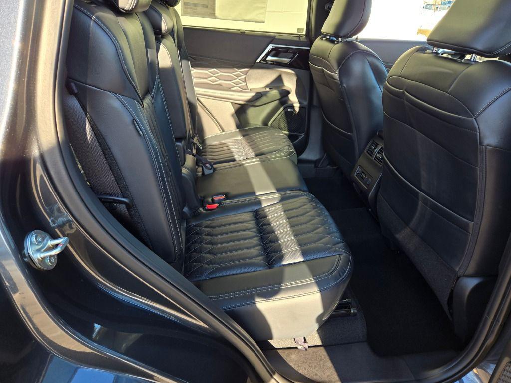 new 2026 Mitsubishi Outlander car, priced at $39,973