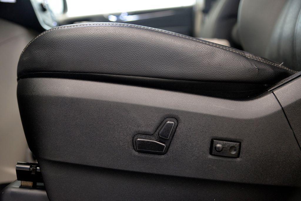 used 2015 Chrysler Town & Country car, priced at $10,662