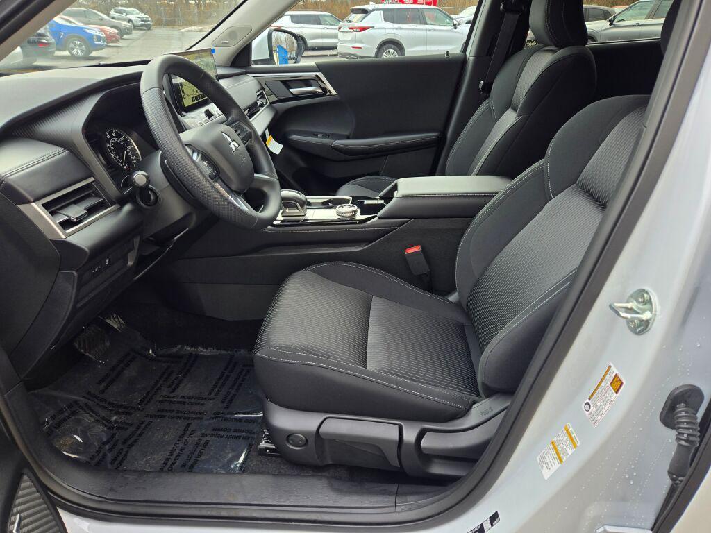 new 2026 Mitsubishi Outlander car, priced at $33,588