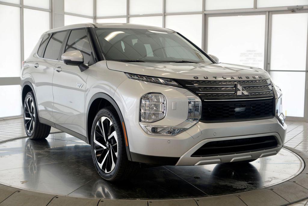used 2025 Mitsubishi Outlander PHEV car, priced at $27,950