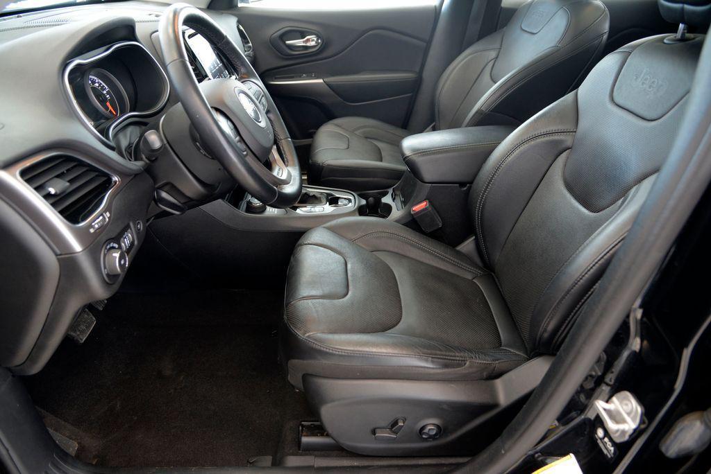 used 2021 Jeep Cherokee car, priced at $21,992