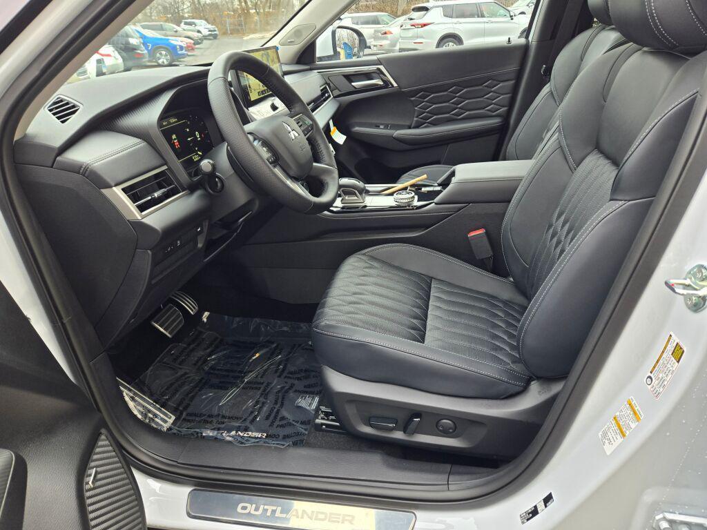 new 2026 Mitsubishi Outlander car, priced at $41,519