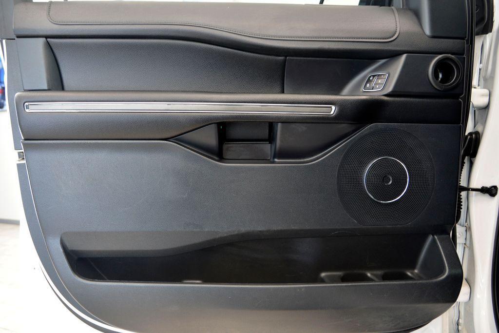 used 2019 Ford Expedition car, priced at $17,409