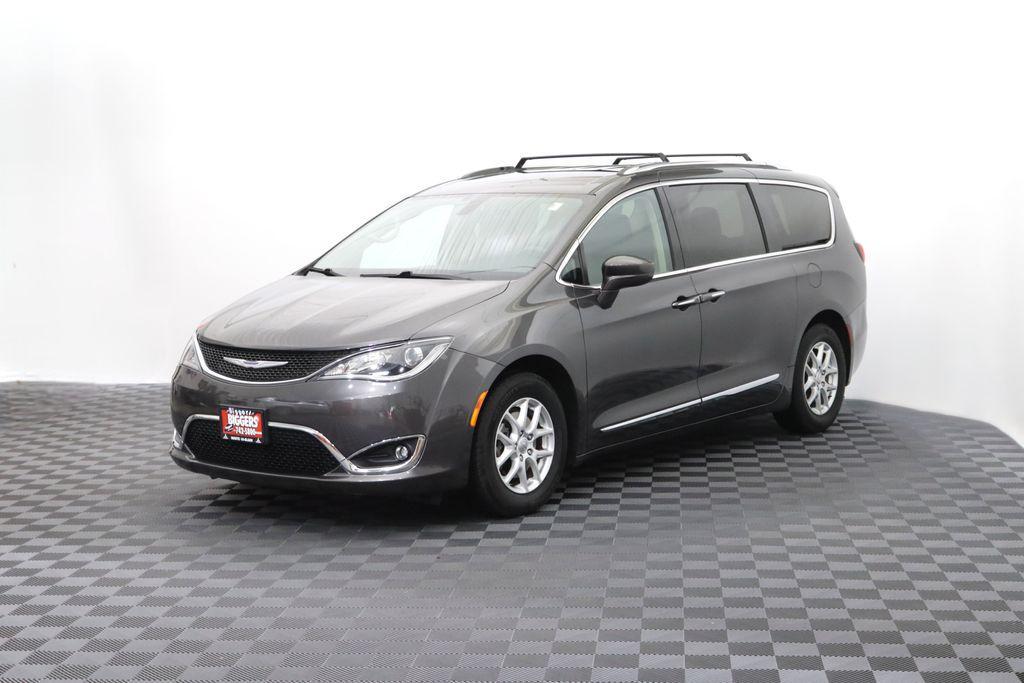 used 2020 Chrysler Pacifica car, priced at $18,312