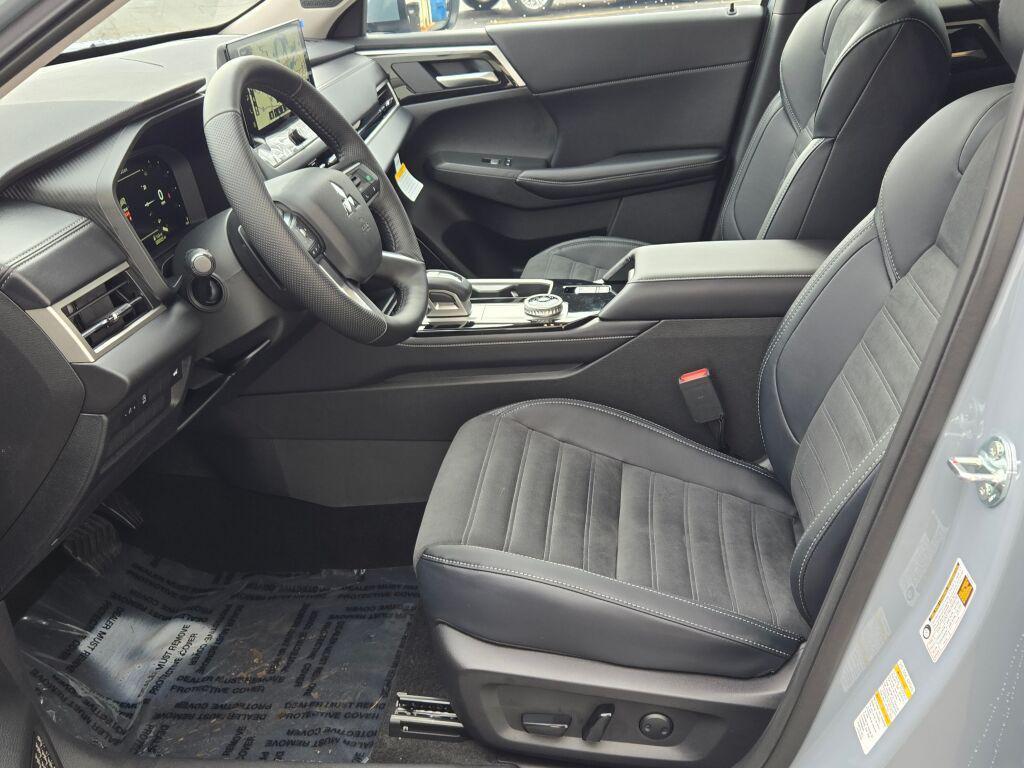 new 2026 Mitsubishi Outlander car, priced at $41,845