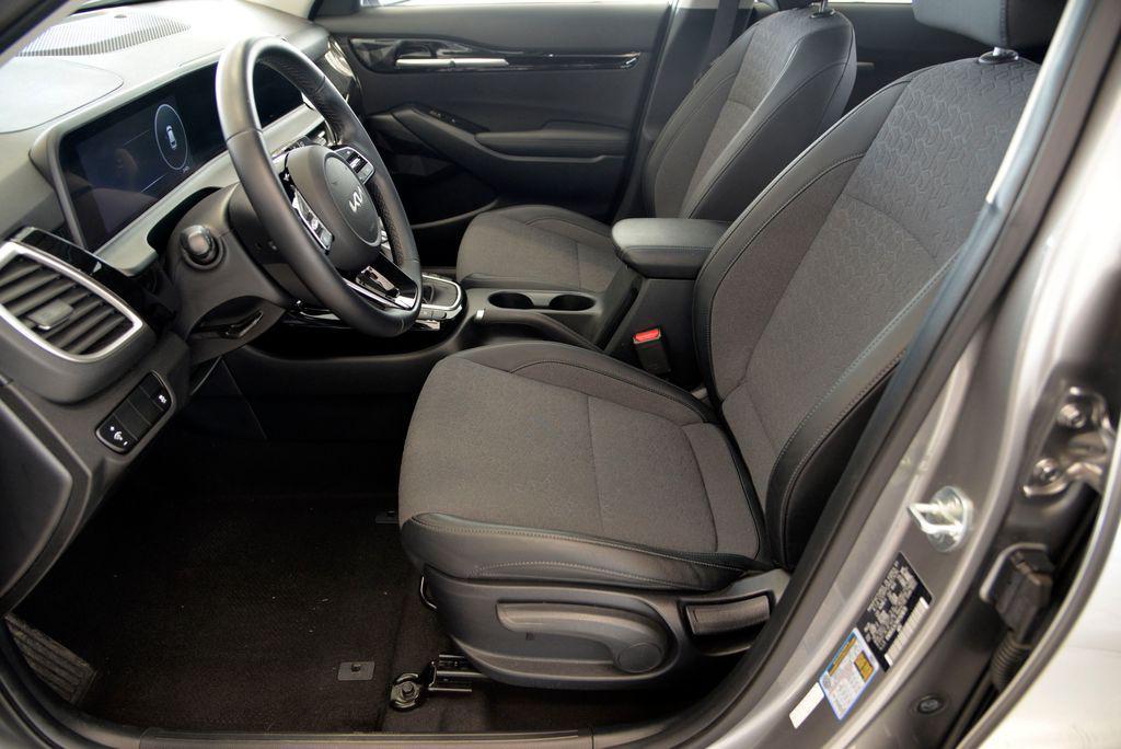 used 2024 Kia Seltos car, priced at $24,900