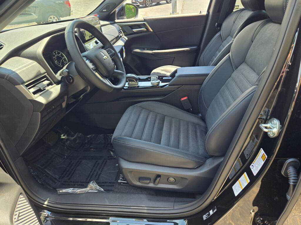 new 2026 Mitsubishi Outlander car, priced at $34,672