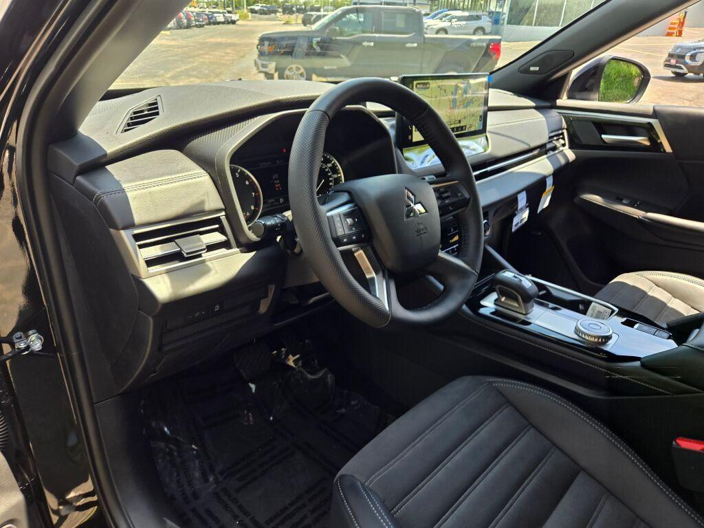 new 2026 Mitsubishi Outlander car, priced at $34,672