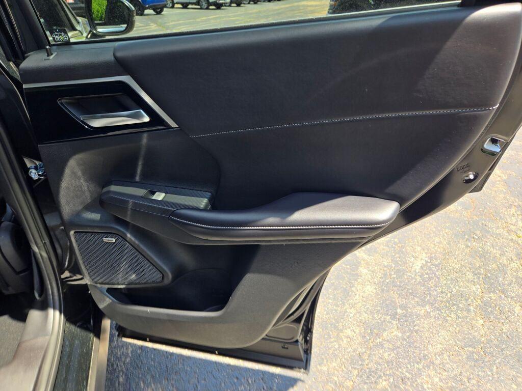 new 2026 Mitsubishi Outlander car, priced at $34,672