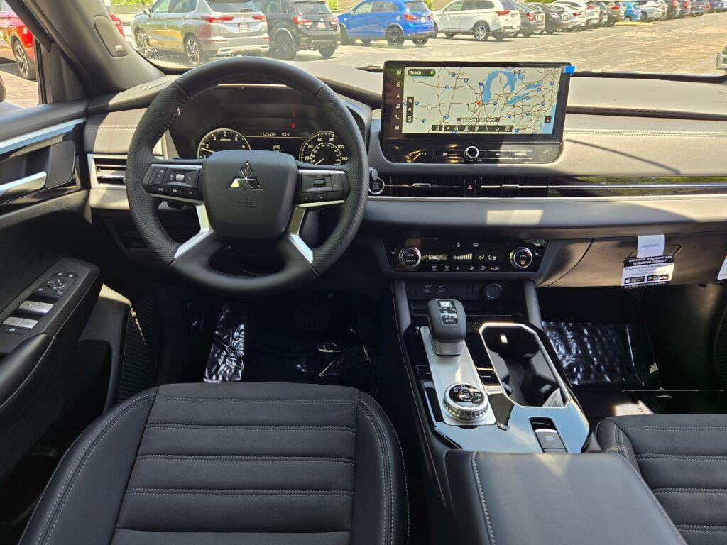 new 2026 Mitsubishi Outlander car, priced at $34,672