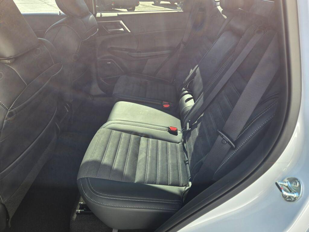 new 2026 Mitsubishi Outlander car, priced at $37,295