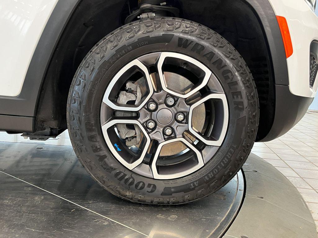 used 2022 Jeep Grand Cherokee 4xe car, priced at $28,967