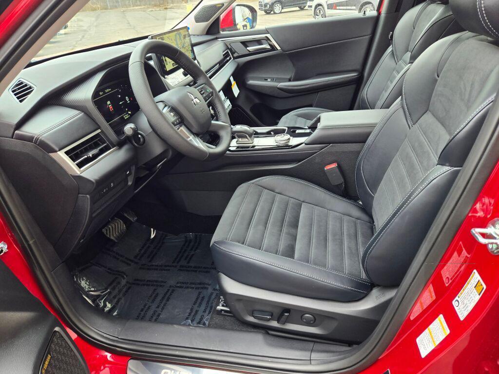 new 2026 Mitsubishi Outlander car, priced at $40,302