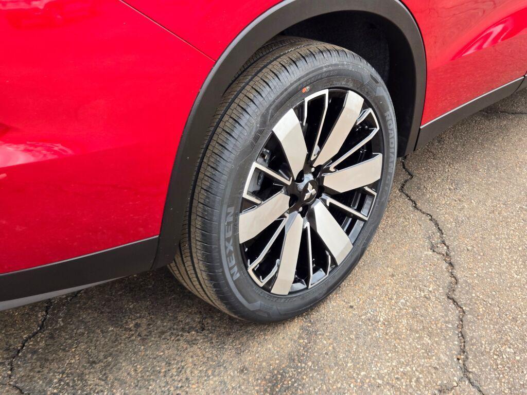 new 2026 Mitsubishi Outlander car, priced at $40,302