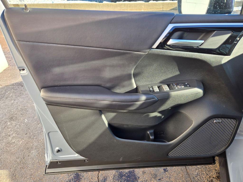 new 2026 Mitsubishi Outlander car, priced at $42,350