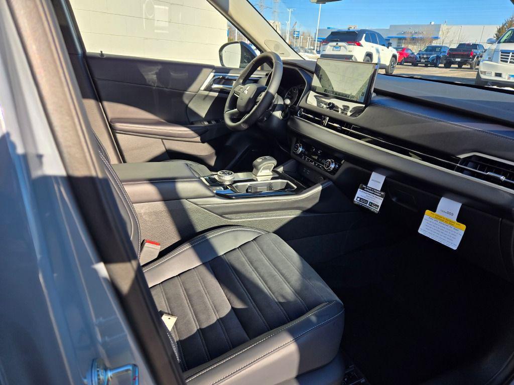 new 2026 Mitsubishi Outlander car, priced at $42,350