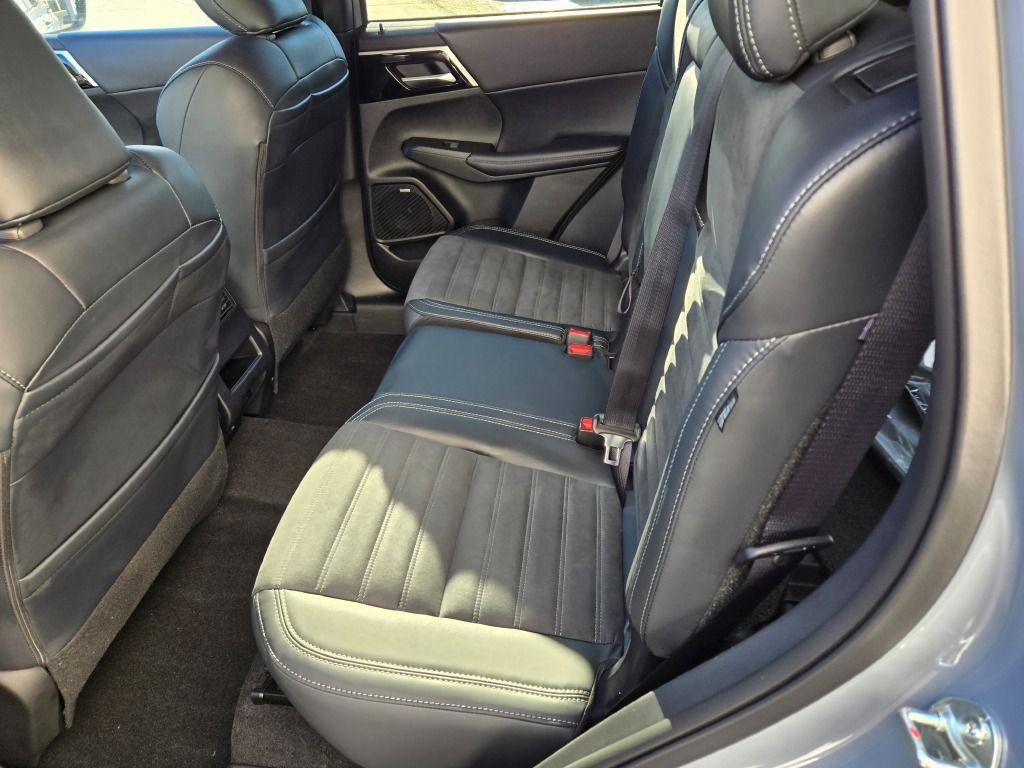 new 2026 Mitsubishi Outlander car, priced at $42,350