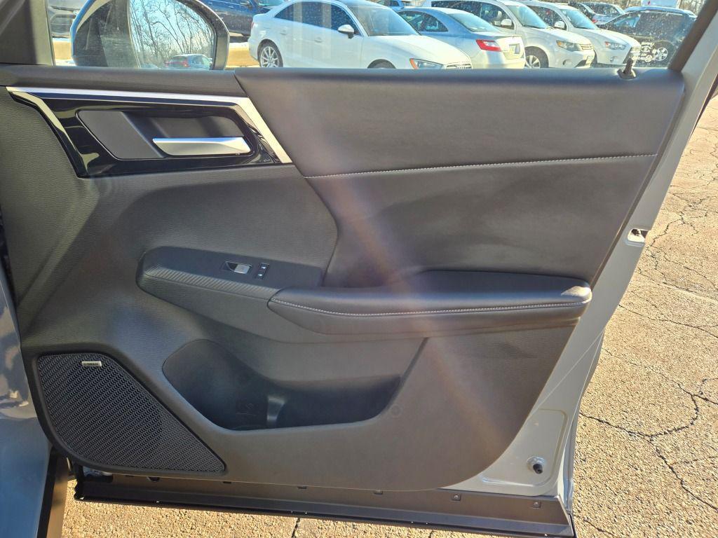 new 2026 Mitsubishi Outlander car, priced at $42,350