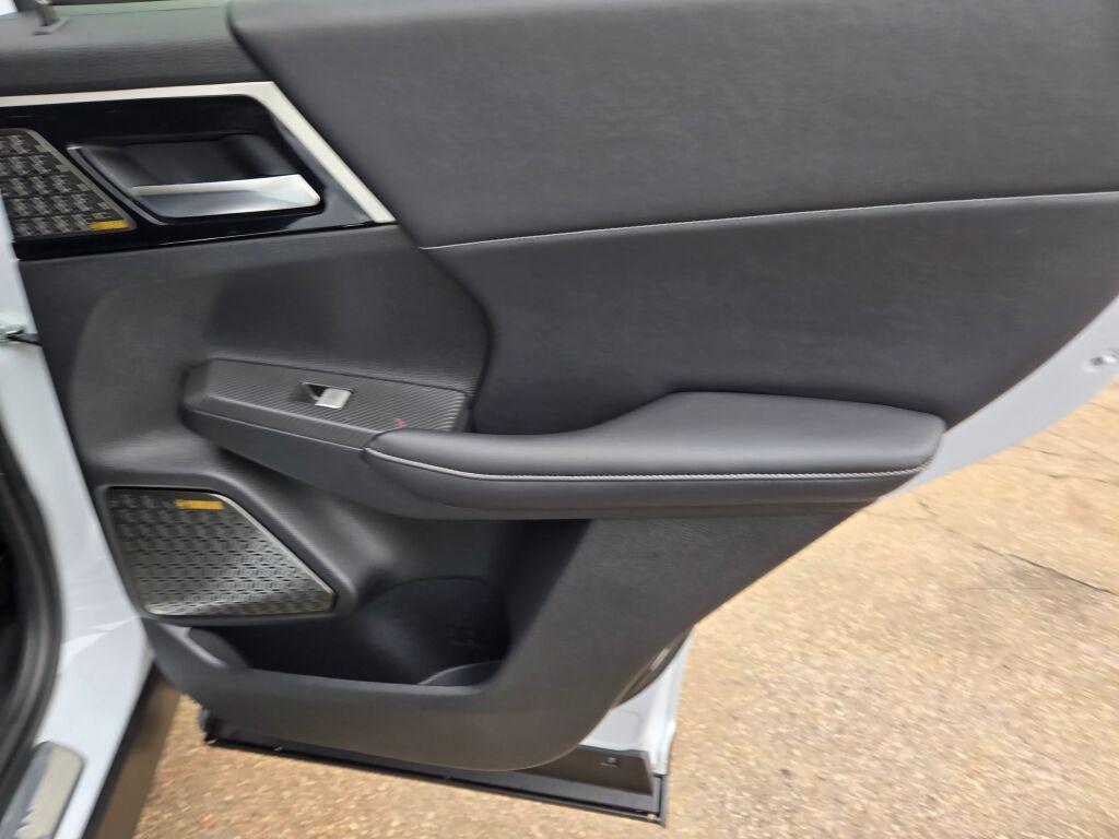 new 2026 Mitsubishi Outlander car, priced at $40,802