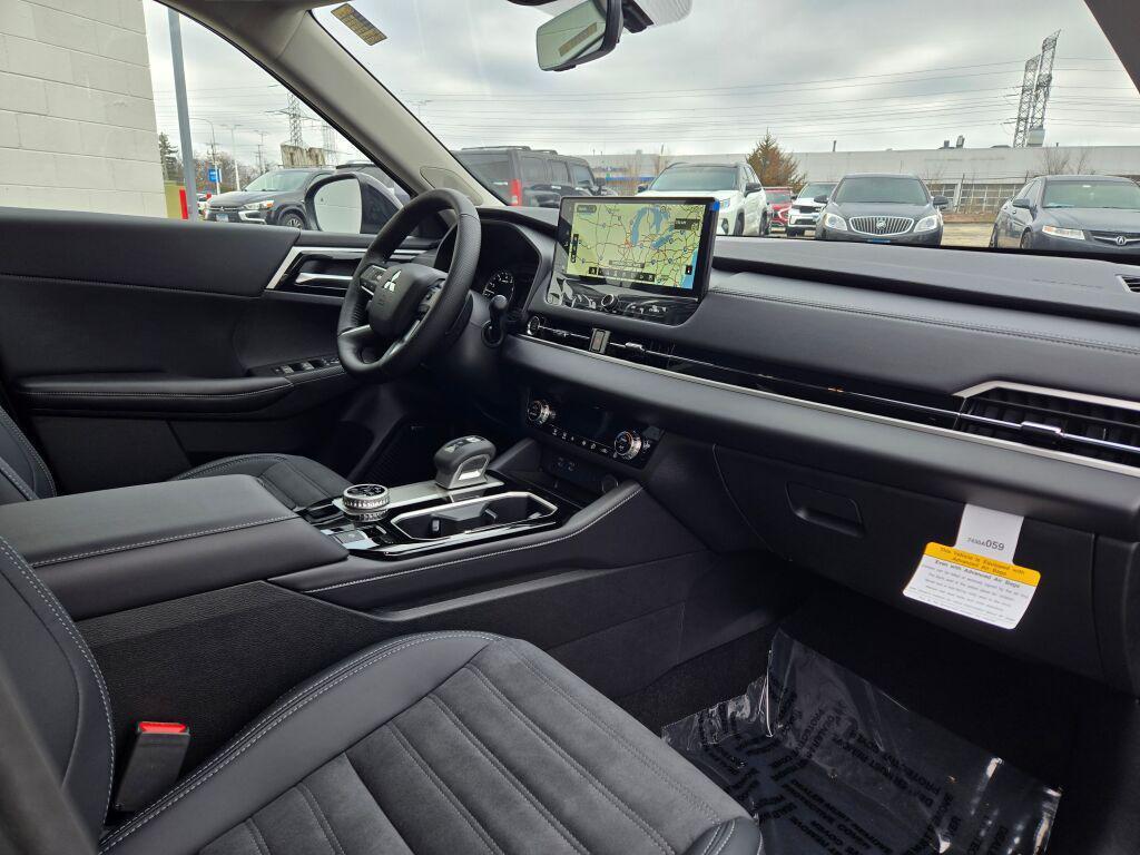 new 2026 Mitsubishi Outlander car, priced at $35,056