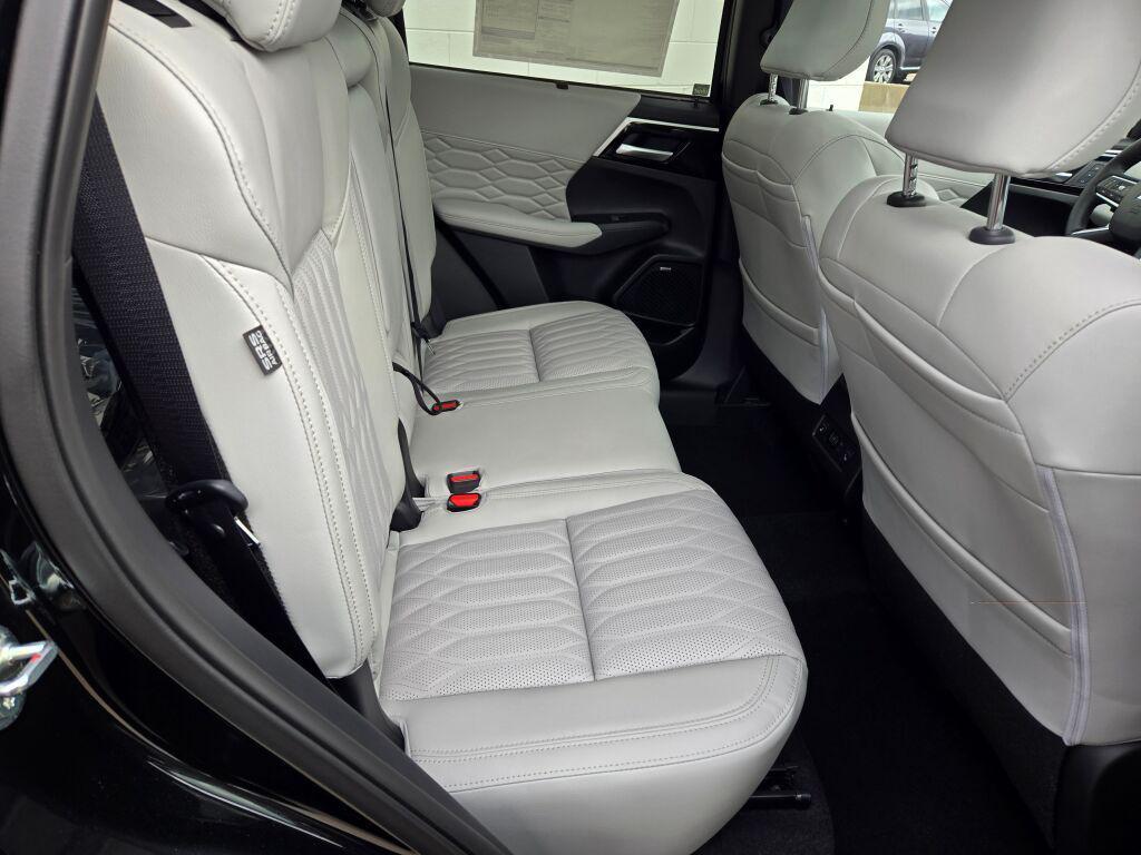 new 2026 Mitsubishi Outlander car, priced at $40,370