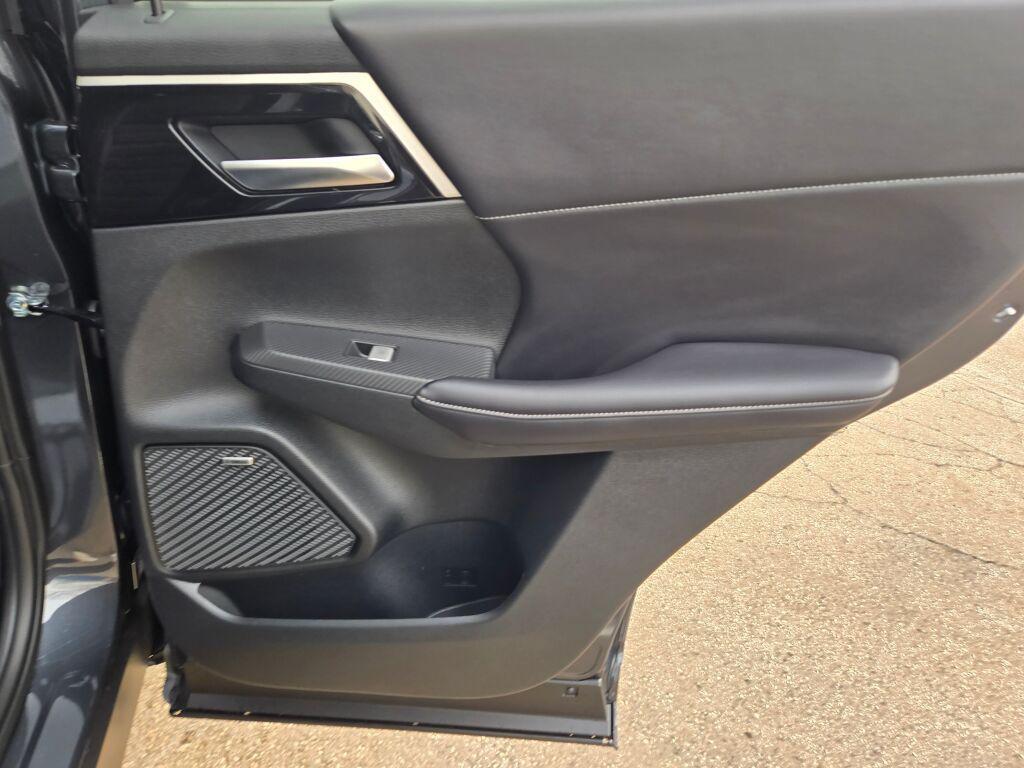 new 2026 Mitsubishi Outlander car, priced at $40,428