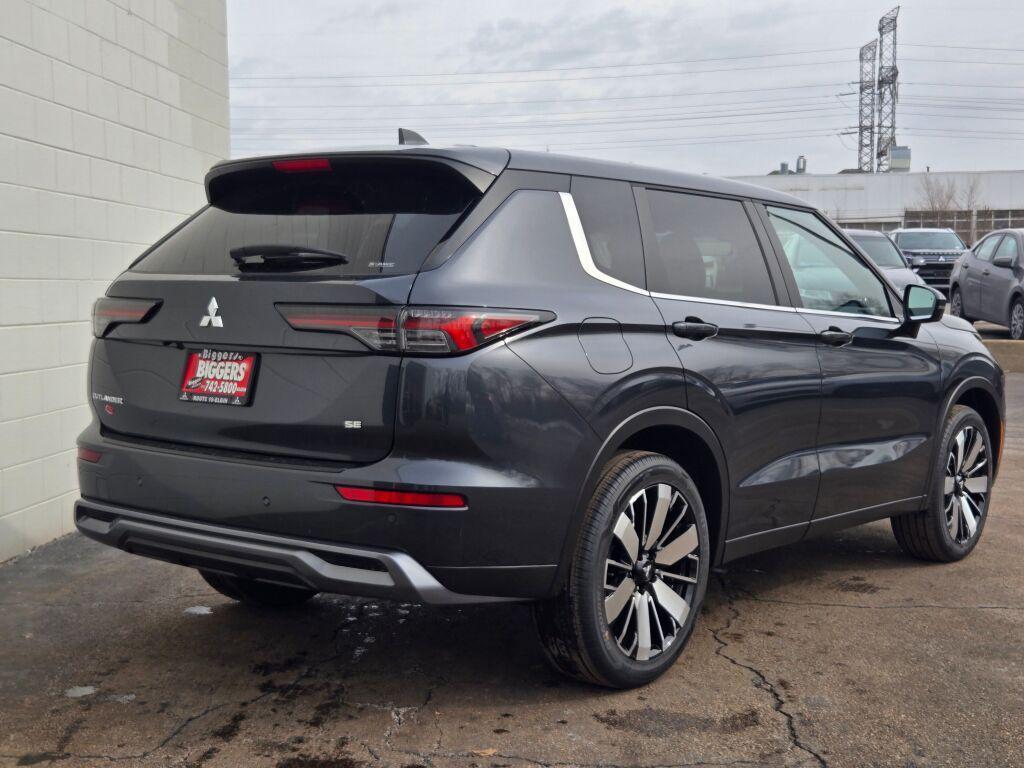 new 2026 Mitsubishi Outlander car, priced at $40,428
