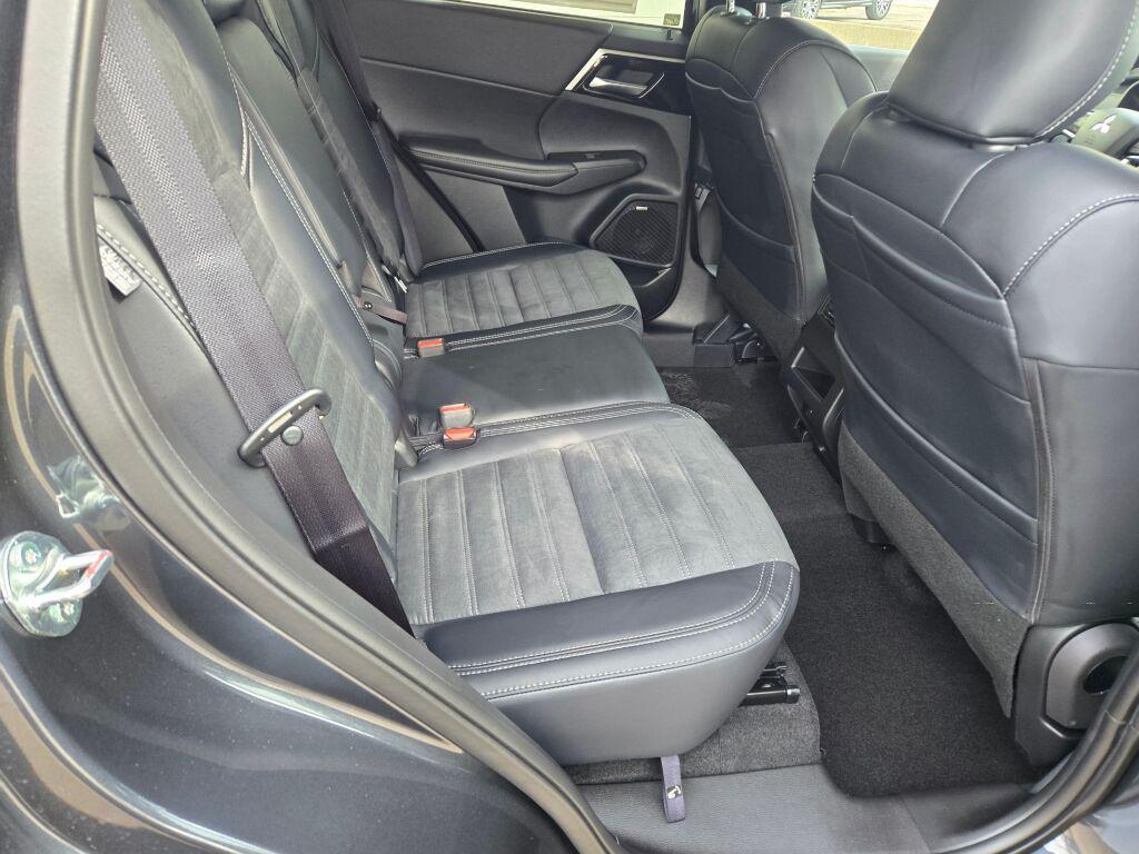 new 2026 Mitsubishi Outlander car, priced at $40,428