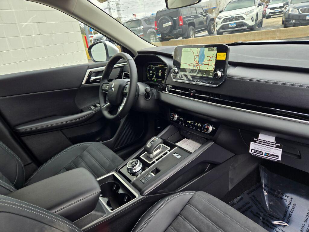 new 2025 Mitsubishi Outlander PHEV car, priced at $41,057