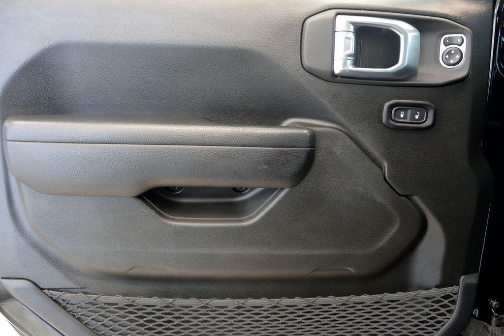 used 2021 Jeep Wrangler Unlimited car, priced at $26,972