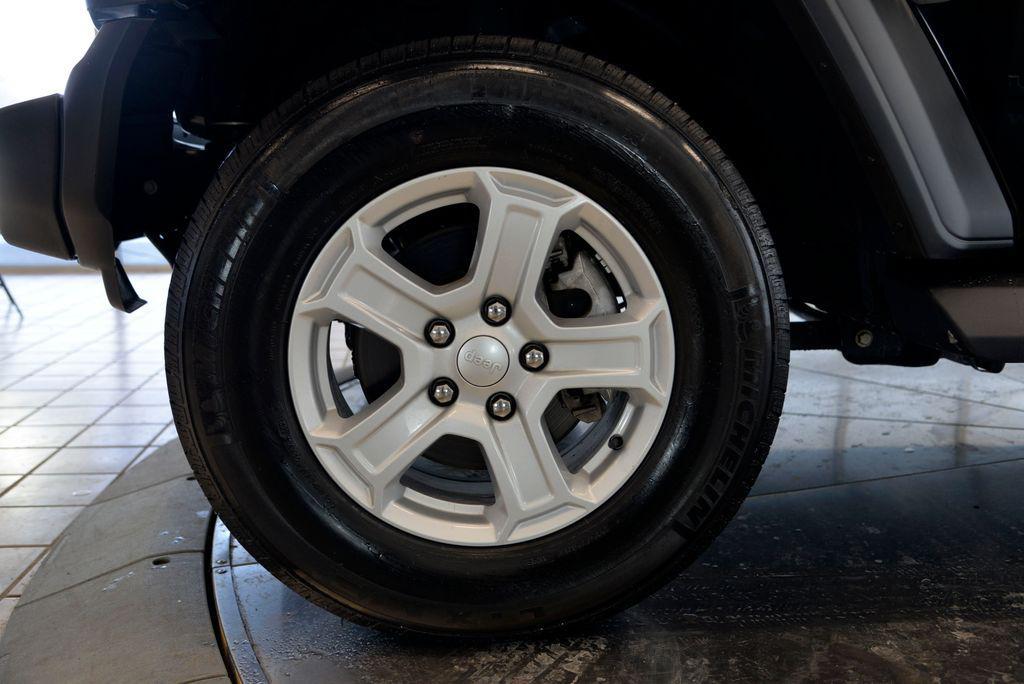 used 2021 Jeep Wrangler Unlimited car, priced at $26,972