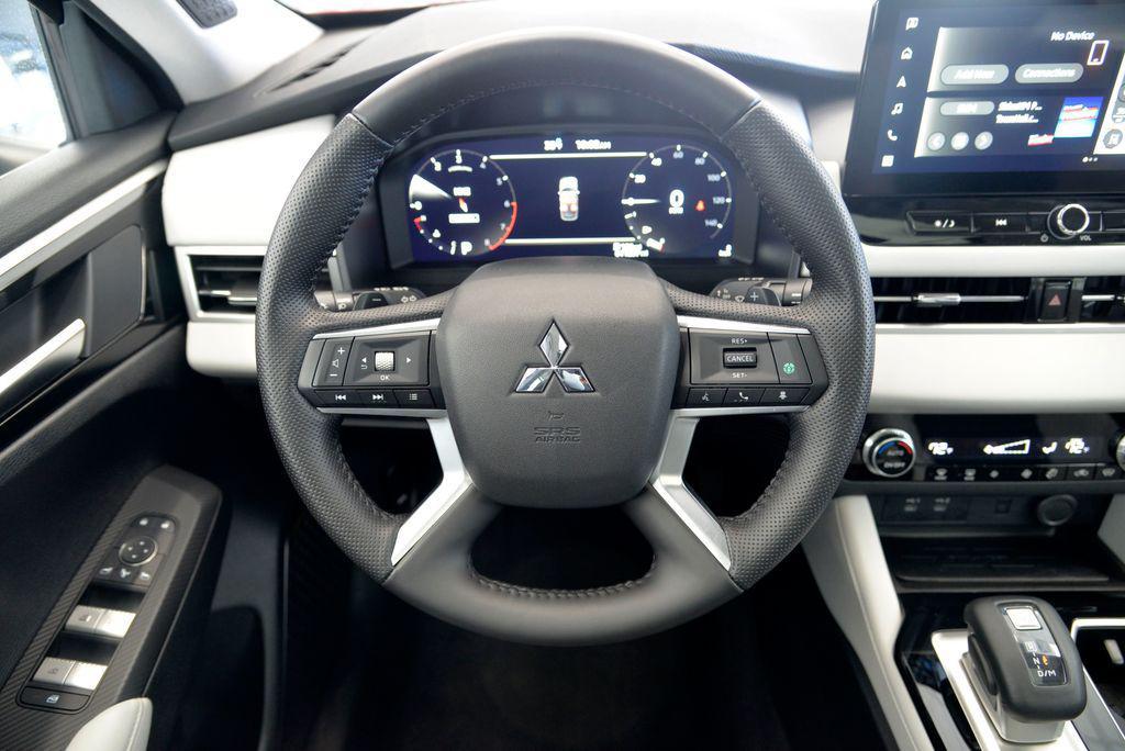 used 2025 Mitsubishi Outlander car, priced at $29,635