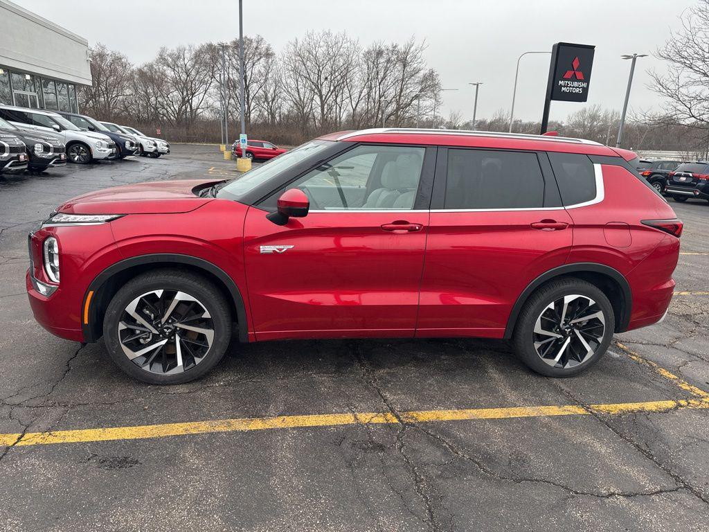 used 2023 Mitsubishi Outlander PHEV car, priced at $28,997