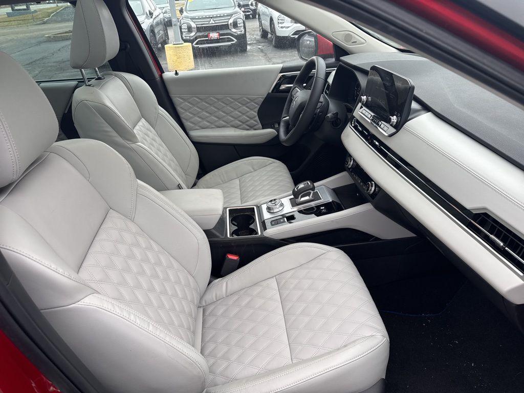 used 2023 Mitsubishi Outlander PHEV car, priced at $28,997