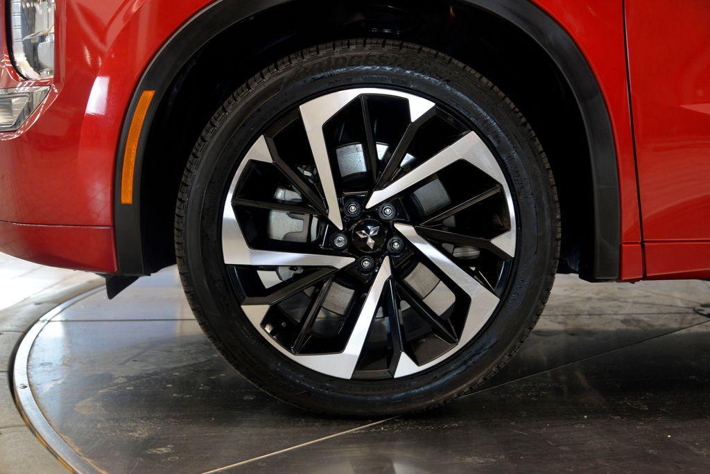 used 2025 Mitsubishi Outlander PHEV car, priced at $35,777