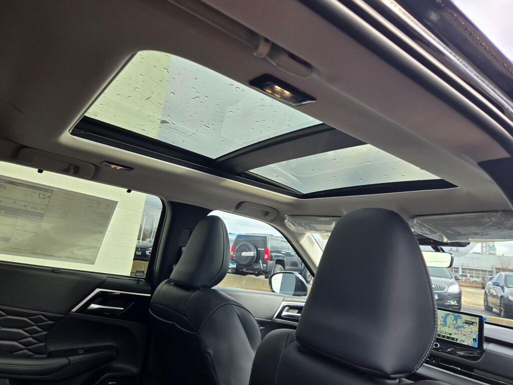 new 2026 Mitsubishi Outlander car, priced at $43,180