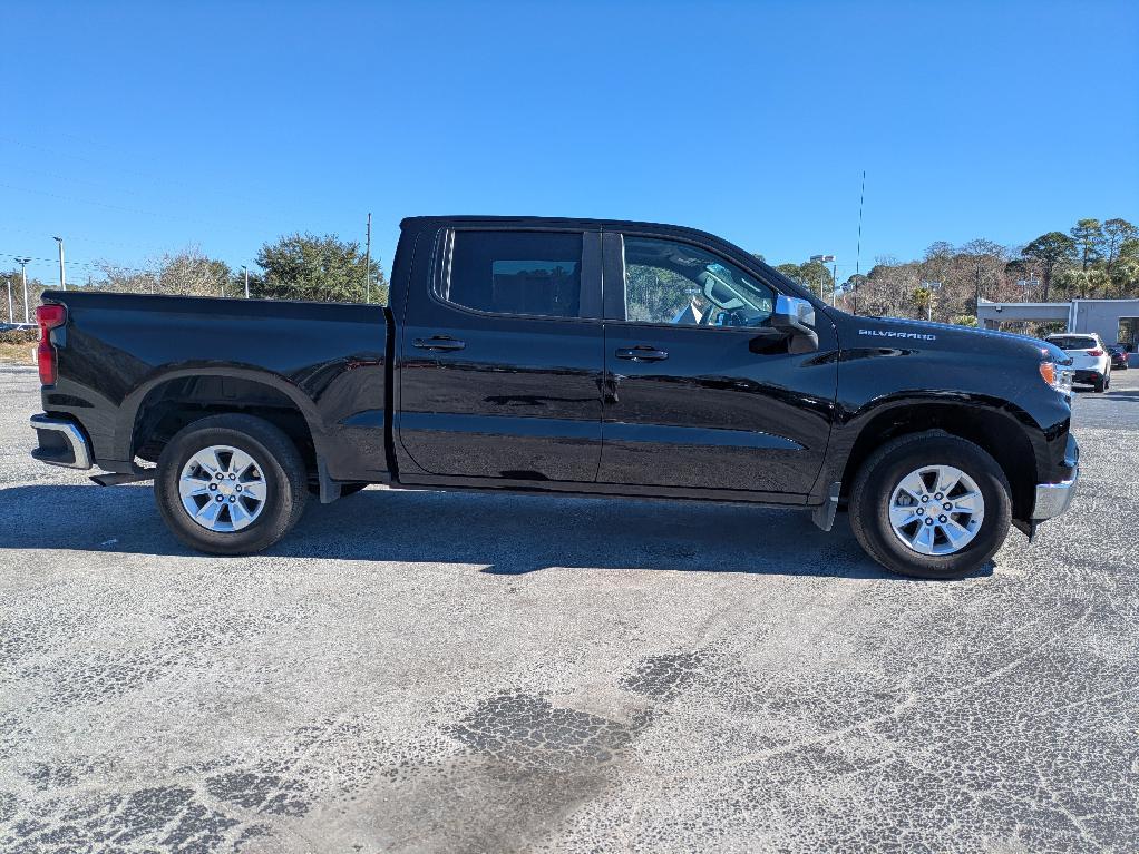 used 2025 Chevrolet Silverado 1500 car, priced at $35,999