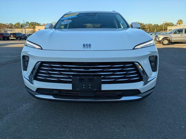 used 2025 Buick Envision car, priced at $27,522